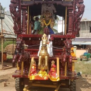 Temple car chariot ratha wooden